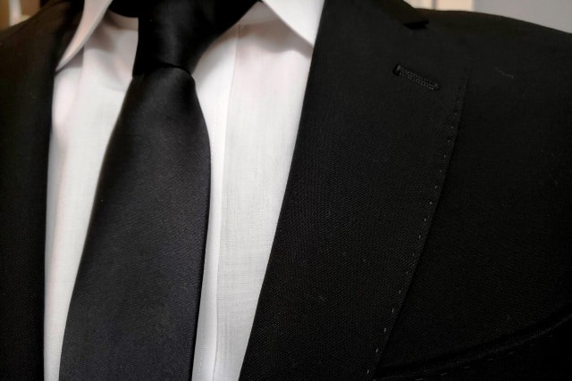 お別れ会　男性の服装マナー